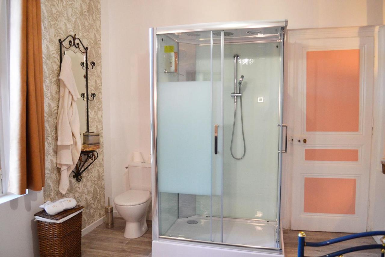 Domaine De L Hyeres Hotel Grandcourt  Bagian luar foto